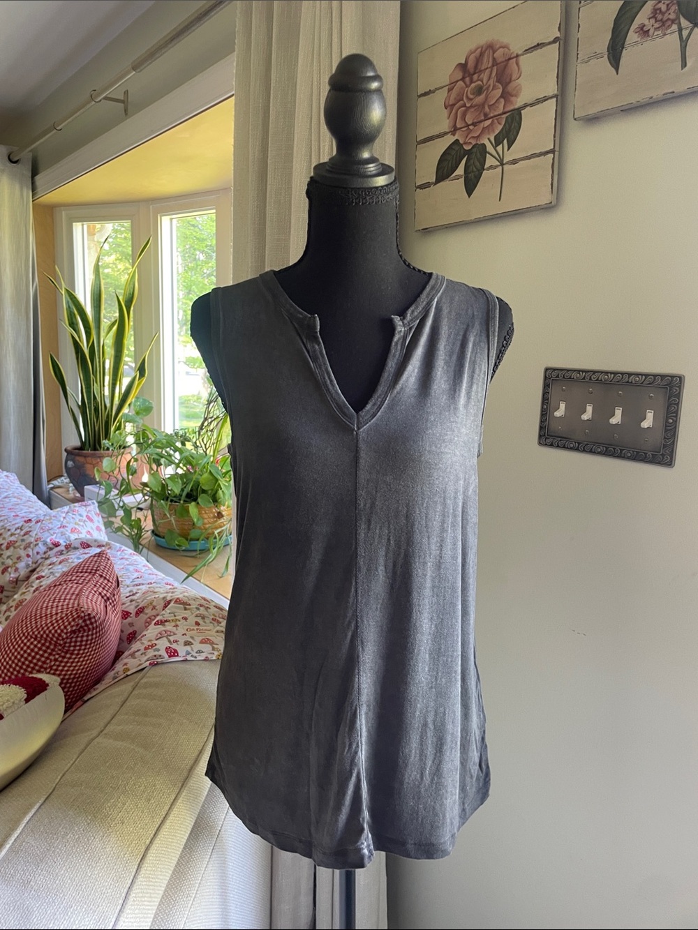 Cable & Gauge Washed Charcoal V‑Neck Tank